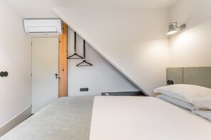 2 bedrooms, Internet, bed sheets