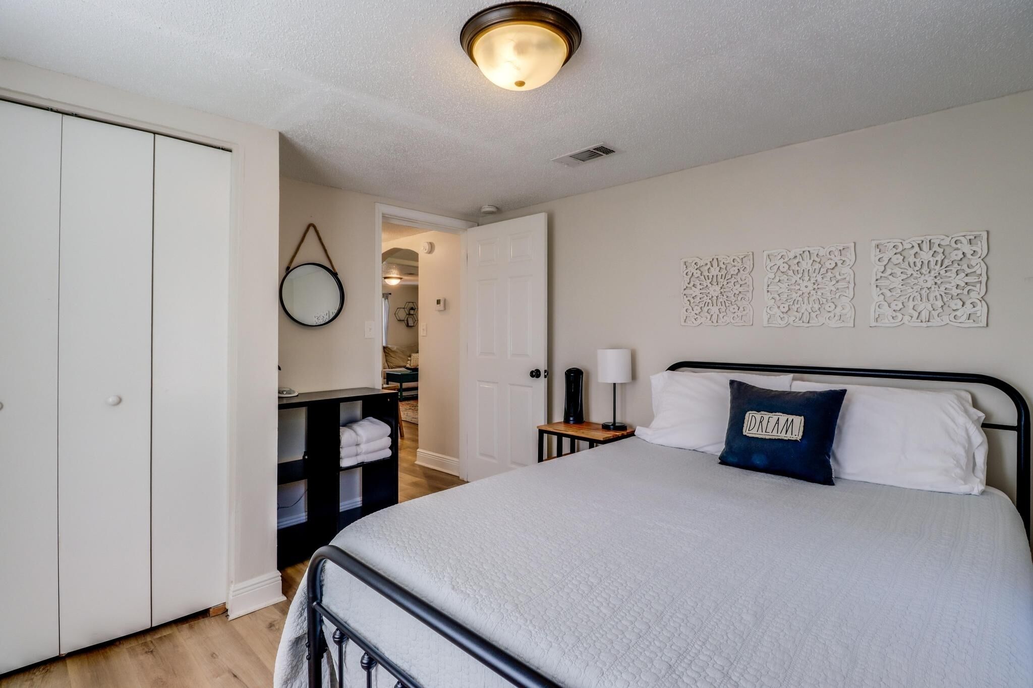 3 bedrooms, iron/ironing board, travel crib, free WiFi