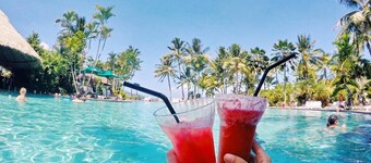 Oceanview’s with Buggy & Transfers by Compass 10