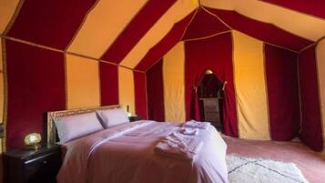 8 bedrooms, free WiFi
