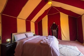 8 quartos, Wi-Fi de cortesia