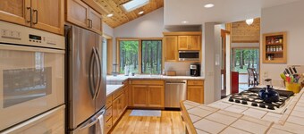 Glaze Meadow 376 - Private Hot Tub, Shared Pools, Golf, Shuffleboard & Foosball