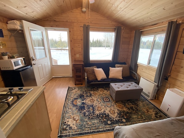 Unclassified image, 1 of 14, button