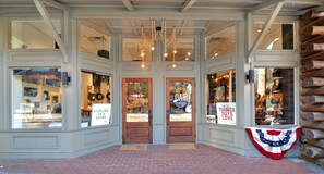 Exterior detail - Spacious Luxury 3 Level Cabin w Hot Tub & Fire Pit  (Blue Ridge)