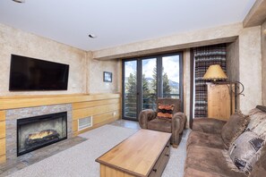 Smart-tv en een open haard