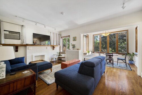 100 Yr. Old Chicago Brick Craftsman with yard, Near Beach and Loyola!