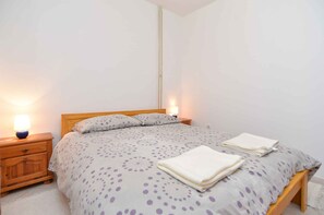 1 Schlafzimmer, Bügeleisen/Bügelbrett, Reisekinderbett, Internetzugang