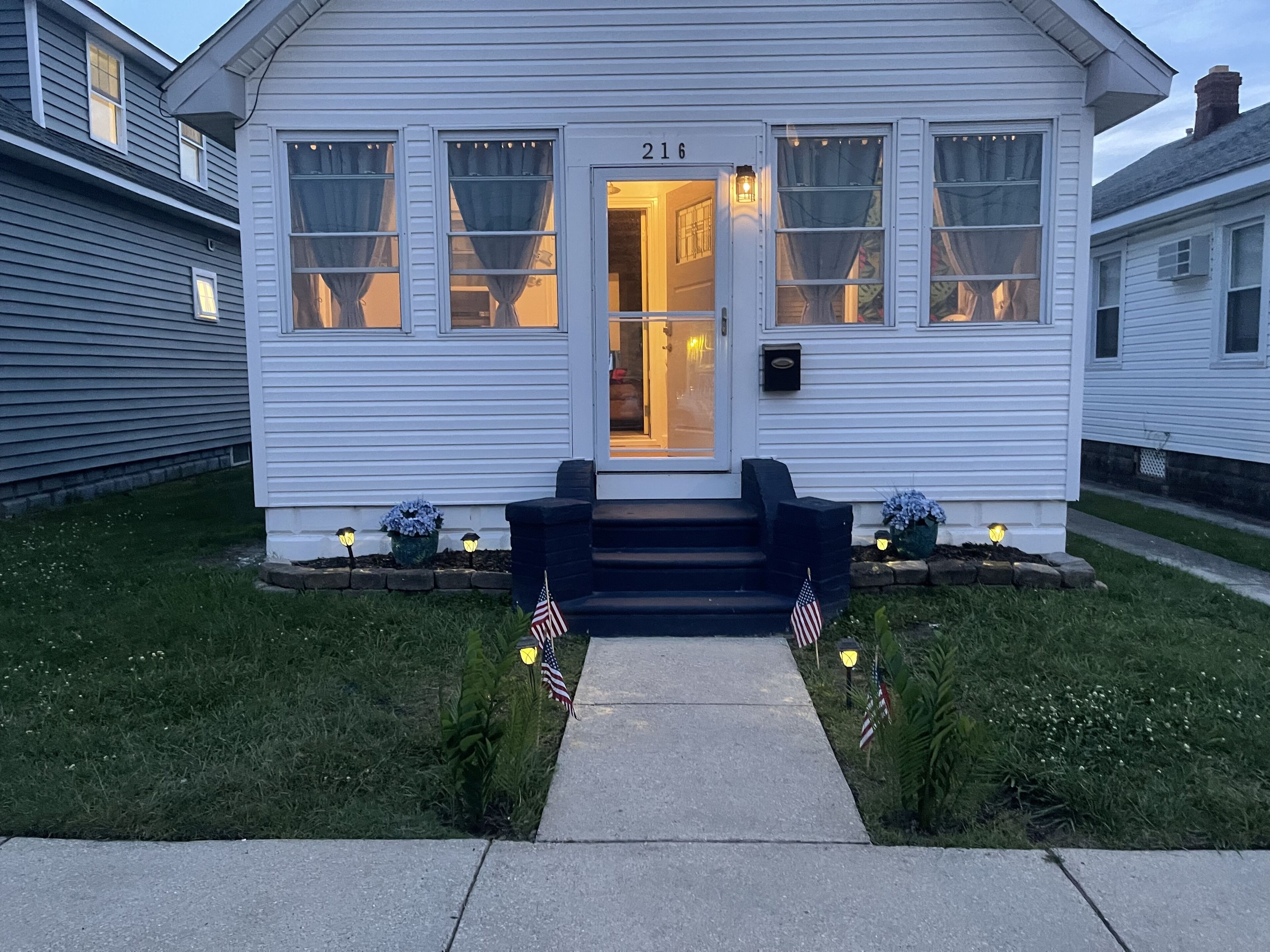 A Cozy Beach Cottage