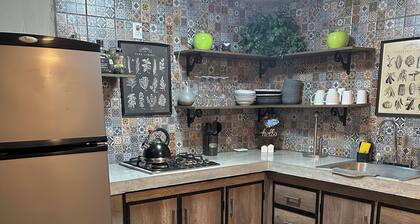 Cozy home close to airport