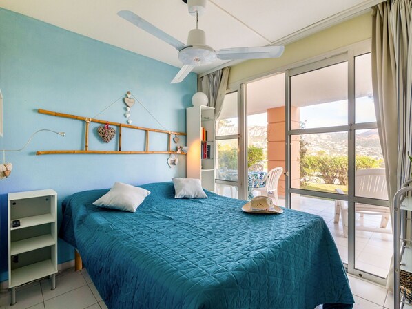 1 bedroom, travel crib, WiFi, bed sheets