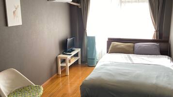 2 bedrooms, desk, free WiFi, bed sheets