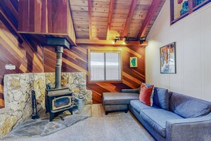 TV, fireplace, DVD player