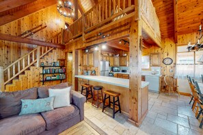 TV, fireplace, DVD player, streaming services