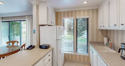 Silverado Getaway w/ Pool & Patio - Near Wine Tasting & Michelin Star Dining