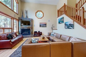 TV, fireplace, DVD player