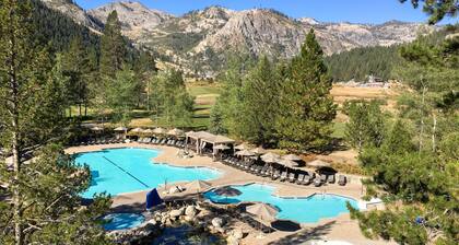 Everline Resort & Spa - ski-in/ski-out suite with heated pools & hot tub