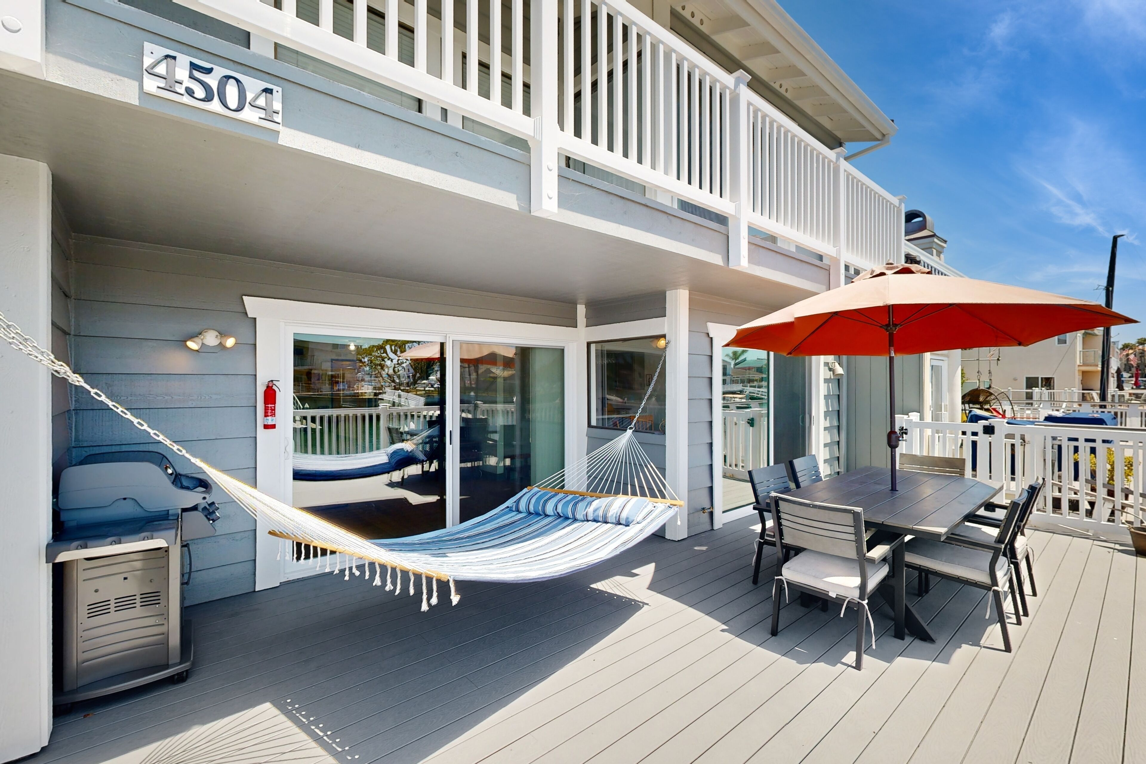 Harborside home in Oxnard with short walk to beach - bring your boat
