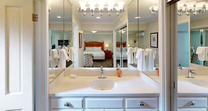 Sleek Silverado Studio | Private Fenced Patio | Pool & On-Site Dining