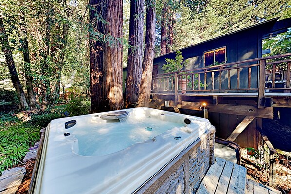 Property grounds - Casa Verde | Gorgeous Gated Creekside Retreat | Hot Tub, Fireplace & Firepit (Cazadero)