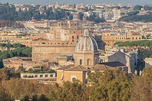 Aerial view - Romantic apartment with terrace in (Roma)