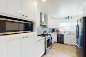 Fridge, microwave, oven, stovetop - Updated Del Rey Oaks Haven | Outdoor Living | Walk to Park & 5 Min to Beach (Monterey)