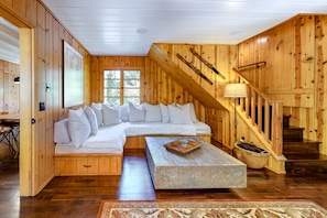 TV, fireplace, offices