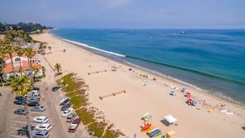 Una playa cerca