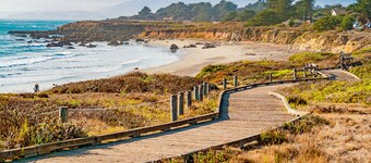 The Silver Lady | Retro-Chic Retreat w/ Huge Mountain-View Deck | Near Beach