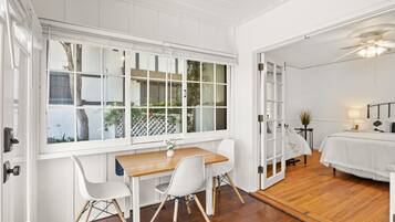 1 habitación, internet y ropa de cama