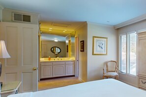 1 chambre, fer et planche à repasser, accès Internet, draps fournis