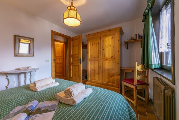 2 chambres, Wi-Fi gratuit, draps fournis