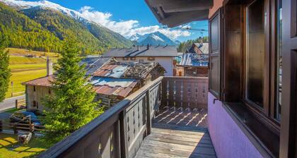 Casa Cisi ski in-Ski out 20m, Livigno, Italy