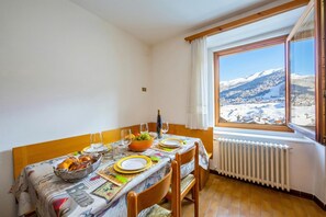 Dining - Casa Silvia Ski in, Livigno, Italy (Livigno)