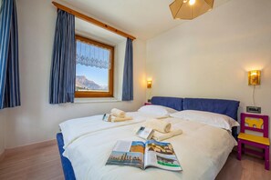 3 bedrooms, free WiFi, bed sheets - Casa Silvia Ski in, Livigno, Italy (Livigno)