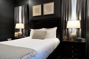 4 bedrooms, desk, iron/ironing board, travel cot