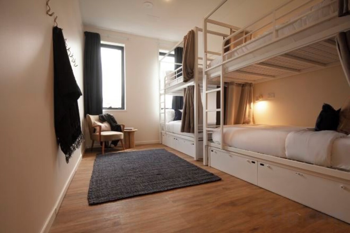 Bed In 4 Bed Dorm