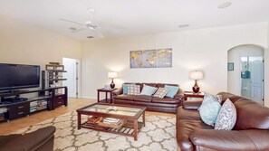 Unclassified image, 5 of 33, button