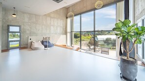 Basic Room, 2 Bedrooms (Themoon(dokchae)) | 2 bedrooms, free WiFi - Jeju Themoon Poolvilla (Jeju City)