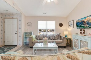 Unclassified image, 2 of 47, button - Dog Friendly Cottage w/ Large Fenced in Backyard - Close to Beach (Oak Island)