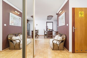 Apartment, 2 Bedrooms, 2 Bathrooms | Living room - Apartament Cracow Maly Plaszow (Kraków)