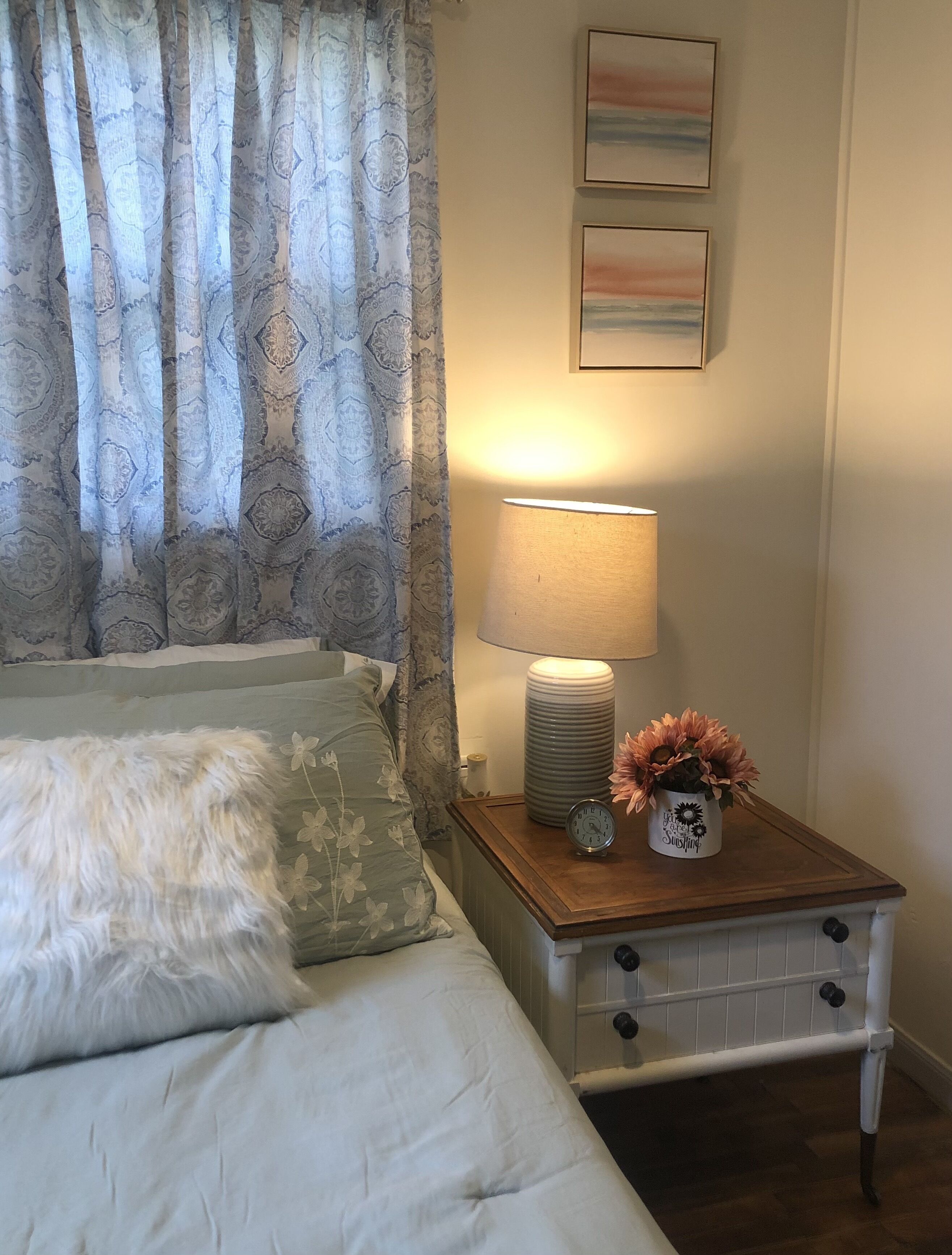 2 bedrooms, desk, iron/ironing board, travel crib