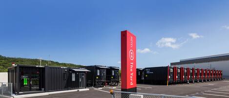 Façana frontal de l'allotjament