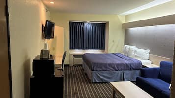 Deluxe Single Room | Iron/ironing board, free WiFi, bed sheets