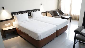 Egyptian cotton sheets, premium bedding, minibar, soundproofing