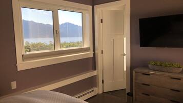 1 habitación, tabla de planchar con plancha, wifi gratis y ropa de cama