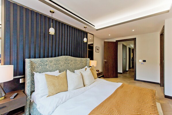 2 bedrooms, iron/ironing board, free WiFi