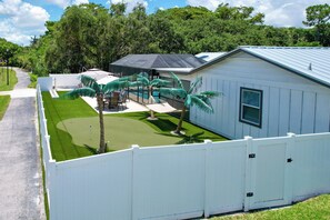 Exterior - Luxe Jupiter Home w/ Pool House, Near Golf & Beach (Jupiter)