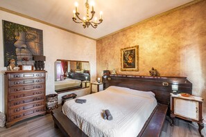 2 Schlafzimmer, Zimmersafe, Schreibtisch, WLAN