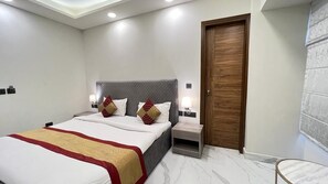 Executive Room | Free WiFi - The Dream House (New Delhi)
