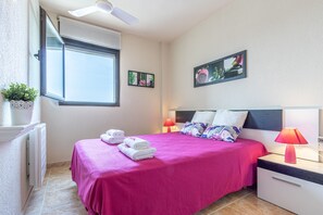 2 bedrooms, iron/ironing board, free WiFi